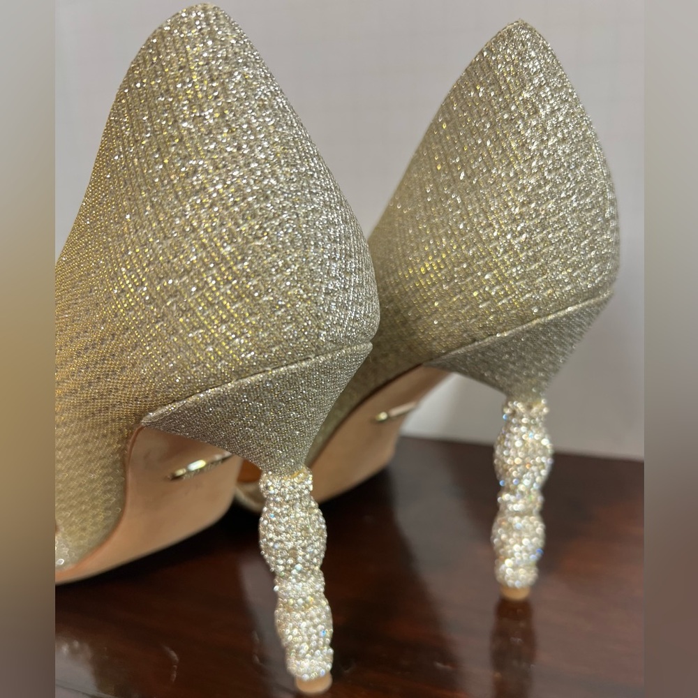Badgley Mischka Rhinestone Heels Gold/Champagne 7.5, EUC - Picture 6 of 11